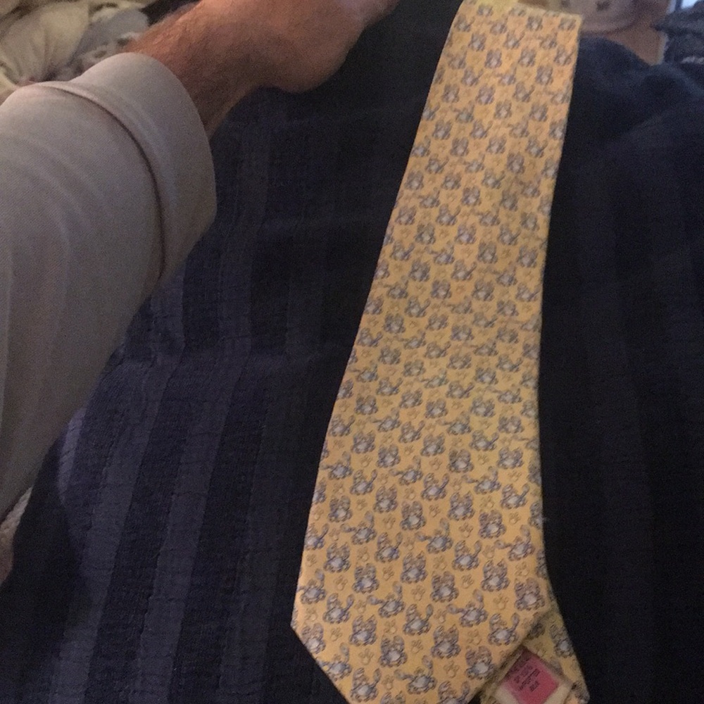 King Crab yellow Vineyard Vines Tie